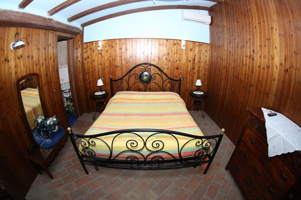 Agriturismo Monte Due Torri Genzano di Roma Buitenkant foto