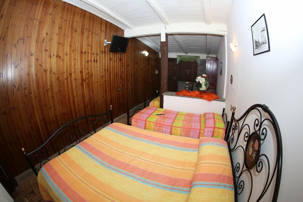 Agriturismo Monte Due Torri Genzano di Roma Buitenkant foto
